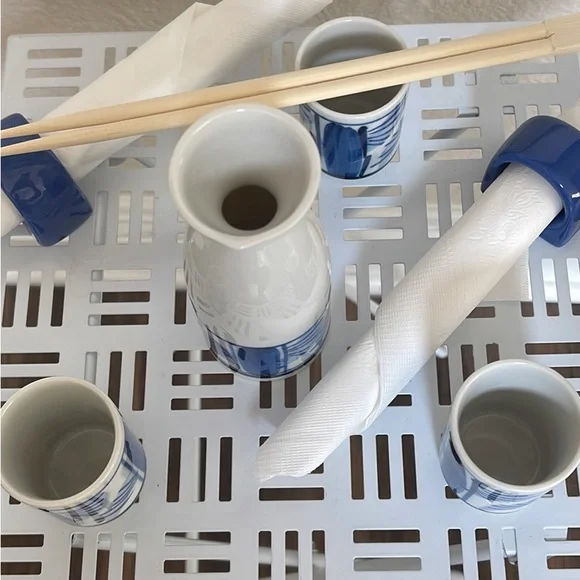 Sake set for 3 HOST PICK 🎉 - Picture 3 of 6